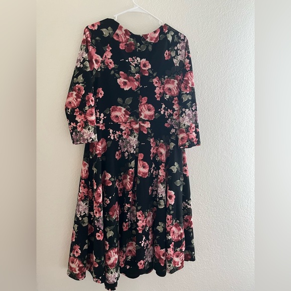 ModCloth Fervour long sleeve rose print dress - Picture 2 of 2